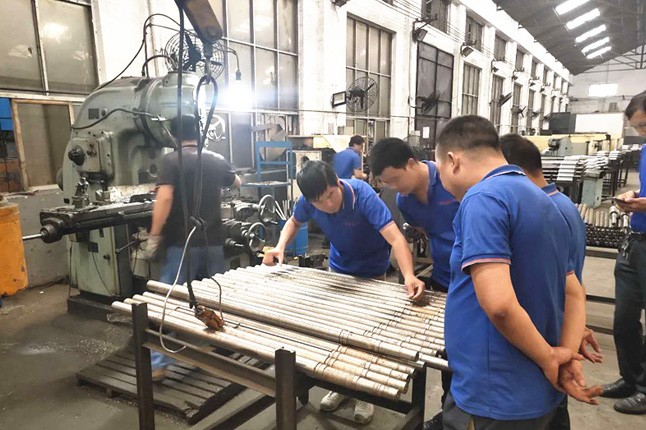 鄭州市神龍泵業(yè)有限公司每周對各個工序進(jìn)行質(zhì)量監(jiān)督檢驗(yàn)的現(xiàn)場。